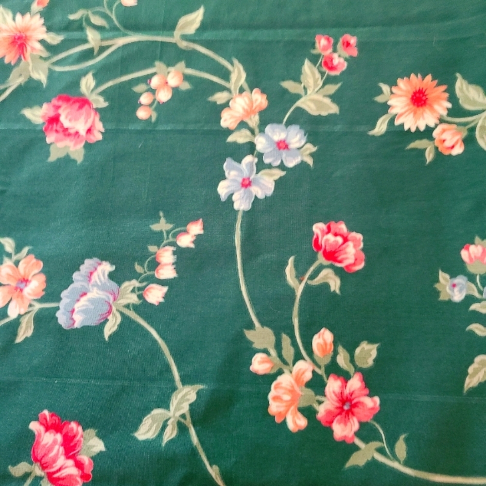 Rare Find Green Backdrop with Floral Crafting Quilting Sewing Cotton Fabric 1yd
